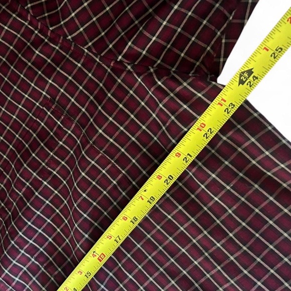 Basic Editions Men's Plaid Shirt in Burgundy and black - Picture 3 of 6